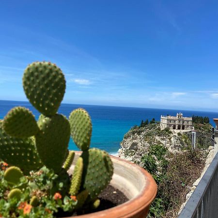 트로페아 Terrazzo Del Borgo B&B 외부 사진