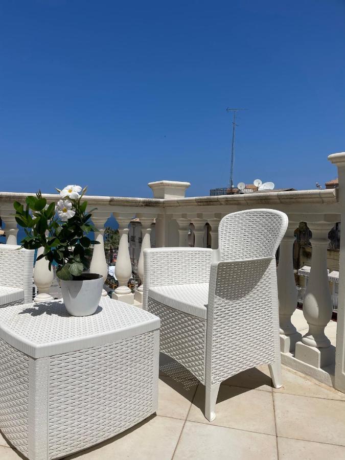 트로페아 Terrazzo Del Borgo B&B 외부 사진